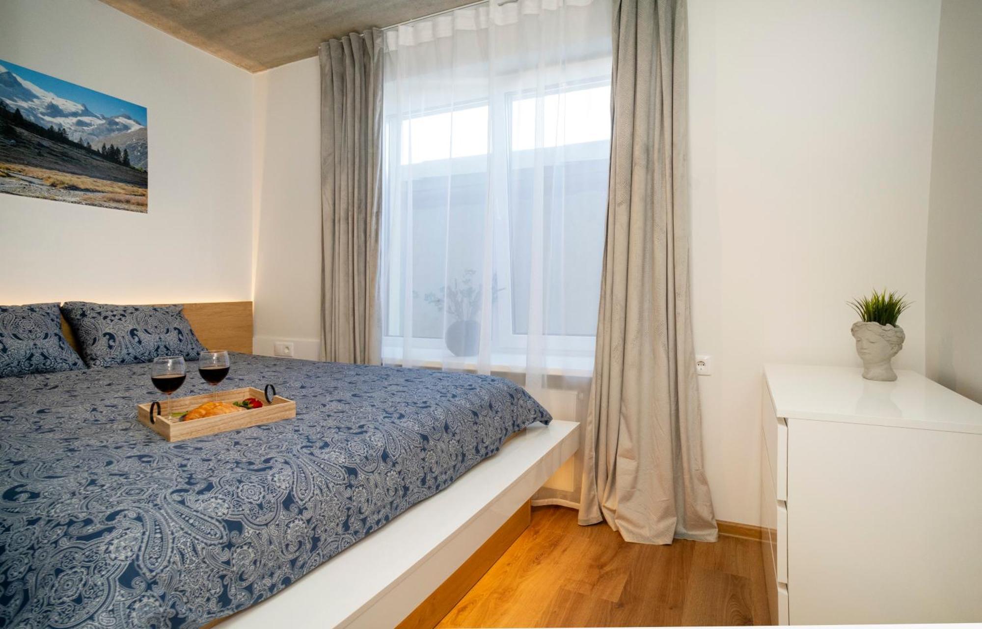 Fort63 Apartments Kaunas Pokoj fotografie